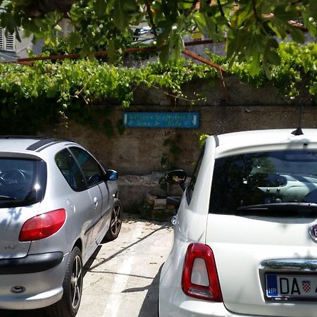 Studio Toma With Private Parking Place Apartment Sibenik Exterior photo